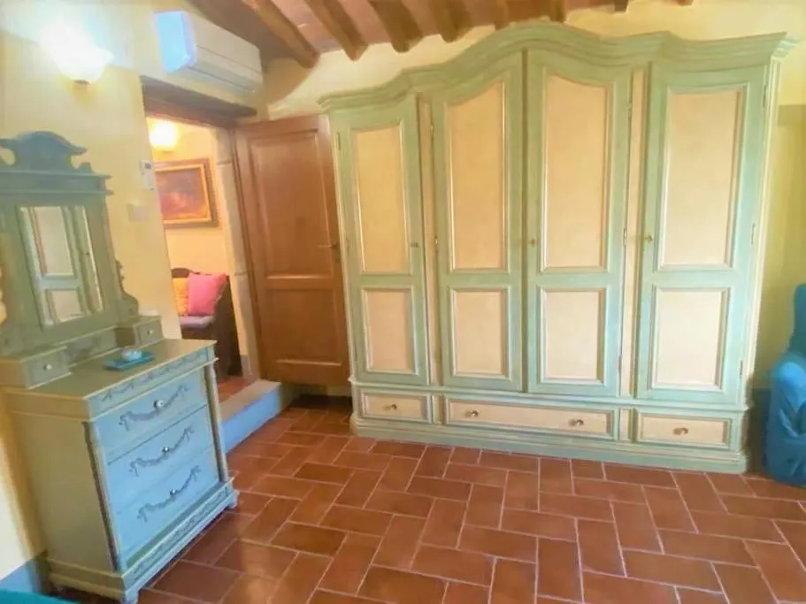 Apartment Casa Tranquilla Colonica Toscana Vicino A Firenze Seano Italy